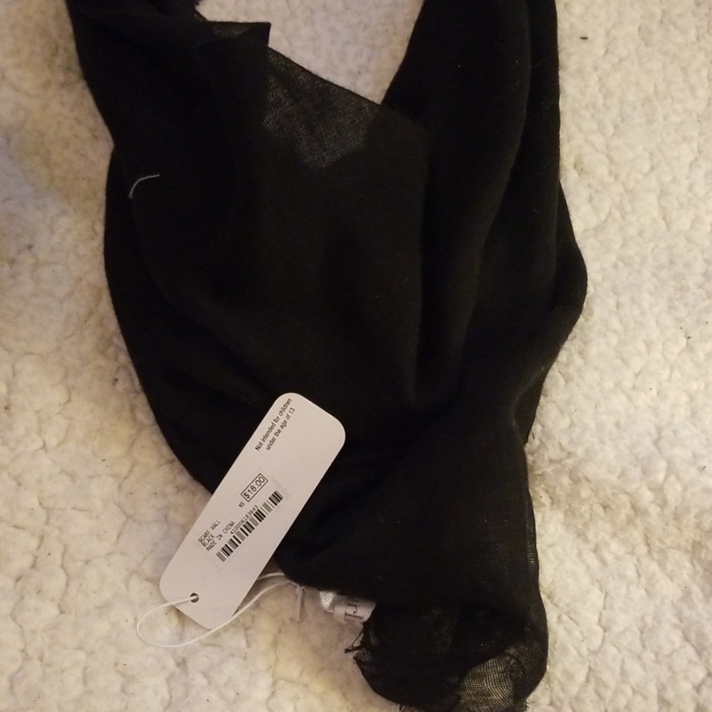 Scarf - Picture 3 of 3